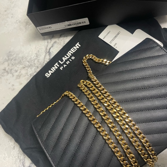 Authentic YSL Monogram Wallet on Chain - Picture 5 of 5